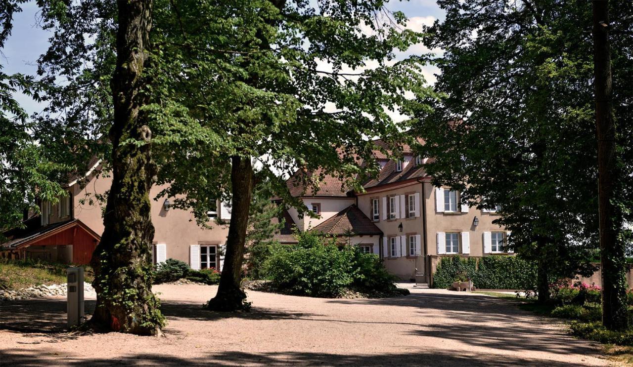 Maison D'Hotes Les Jardins De Madeleine Bernardville Exterior photo